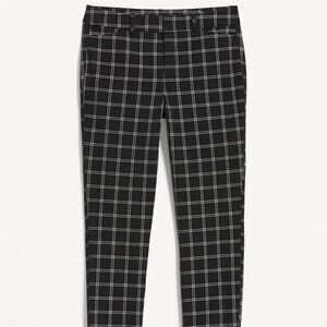 Old Navy High Waisted skinny pixie pant size 20